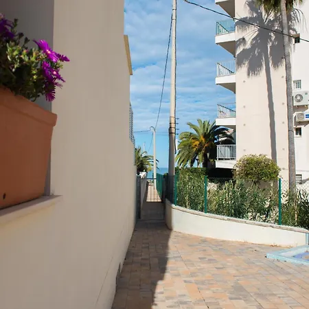 Marina B3 * Dénia